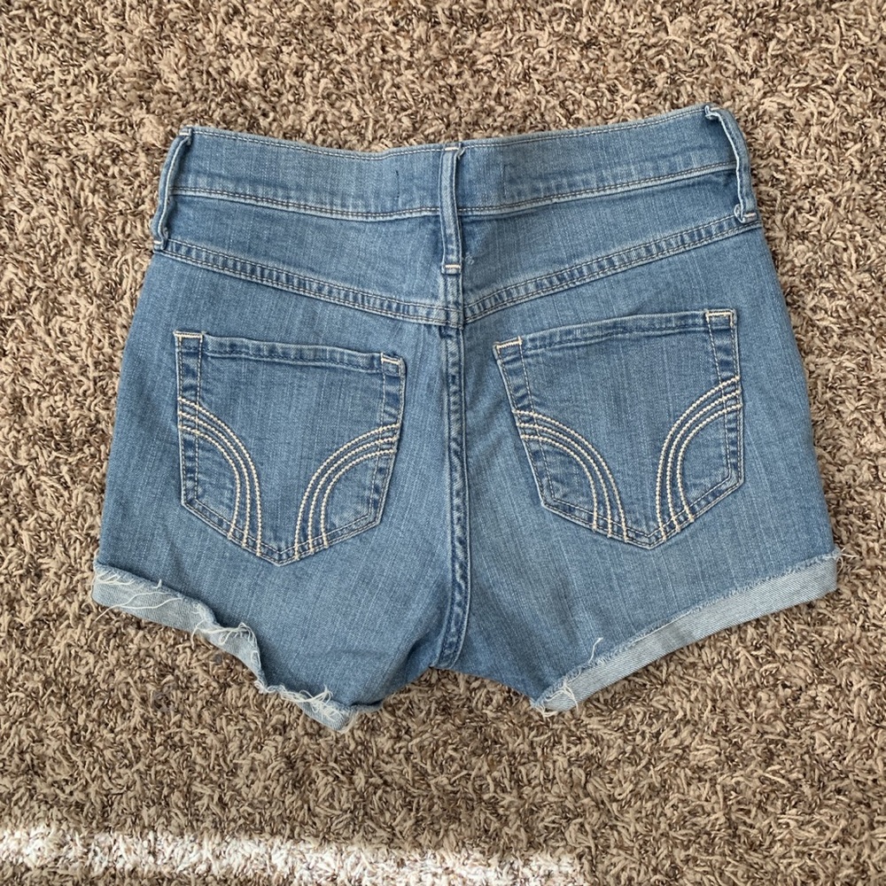 Hollister Hi-rise Jean shorts